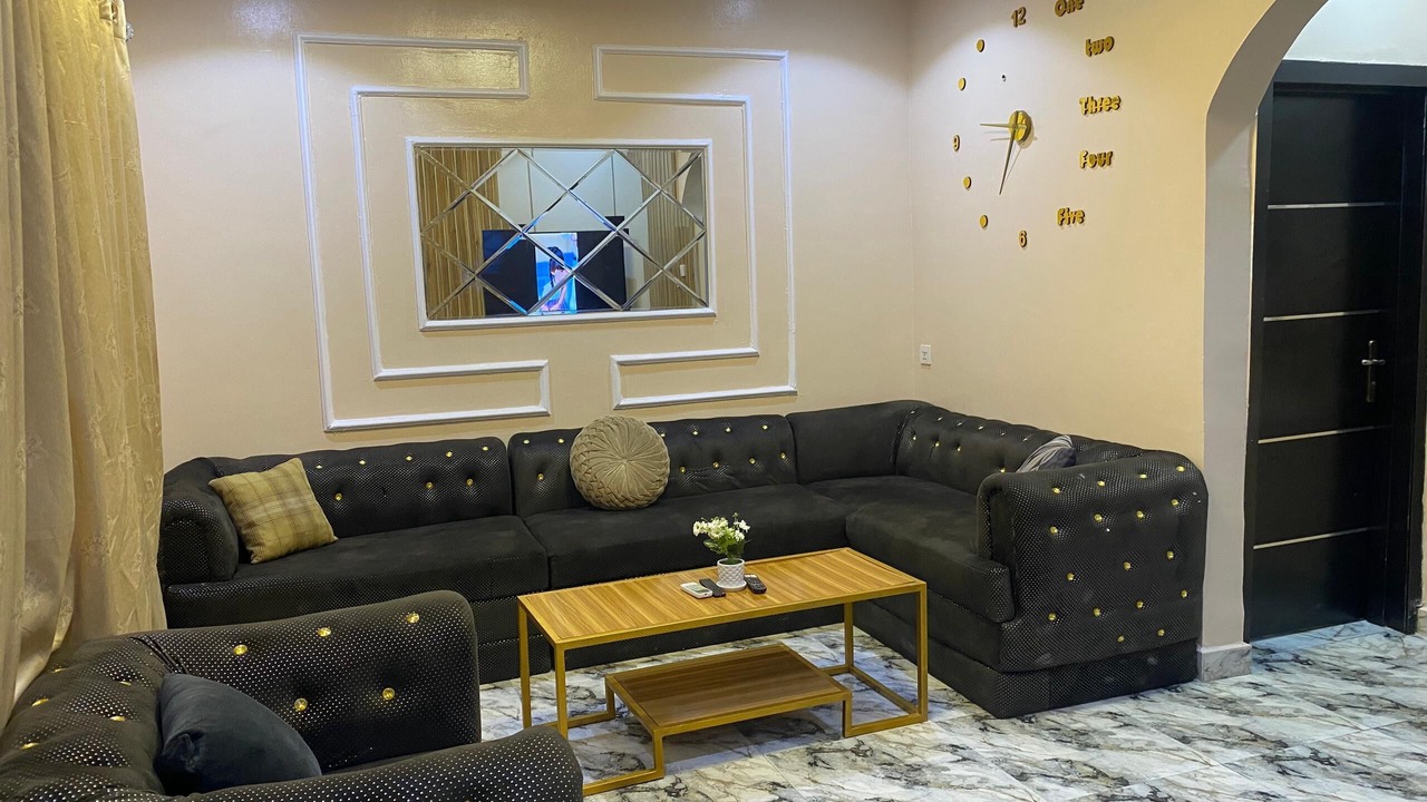 Photo of Livingroom in Surulere