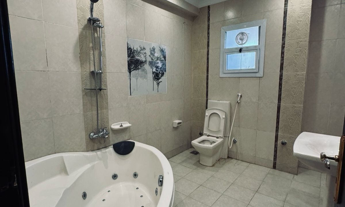 Photo of Bathroom in Sheikh Zayed City