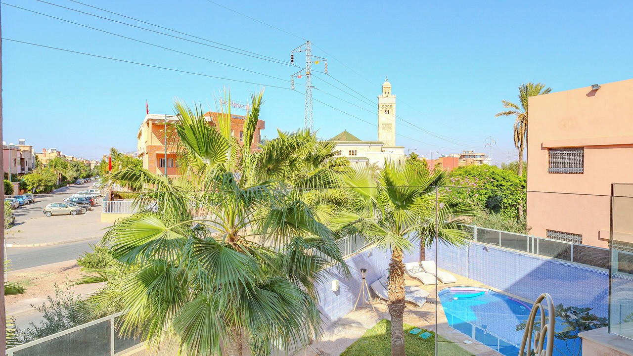 Photo of Outdoor in Menara