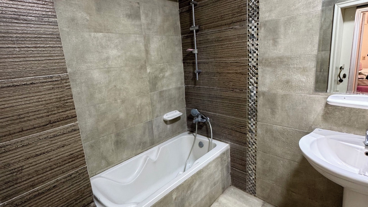 Photo of Bathroom in Agouza