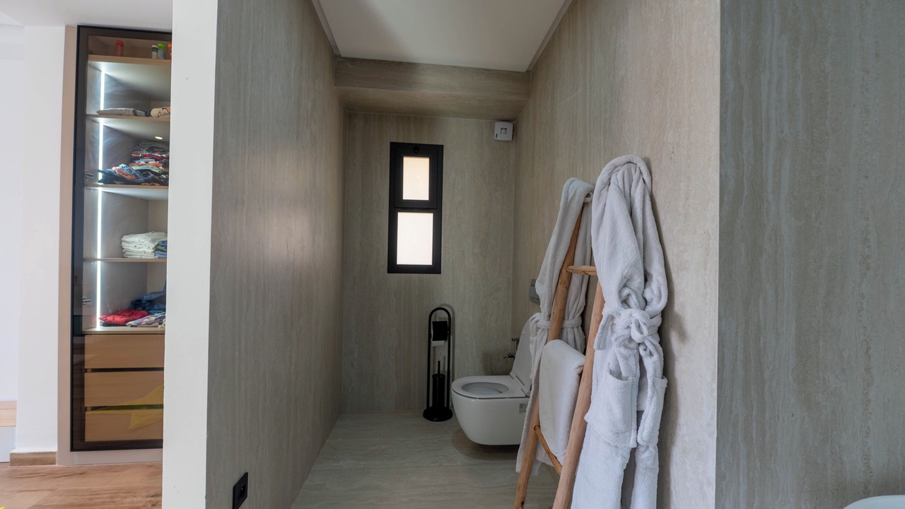 Photo of Bathroom in Targa