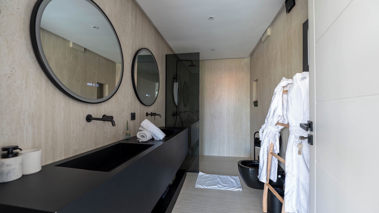 Photo of Bathroom in Targa