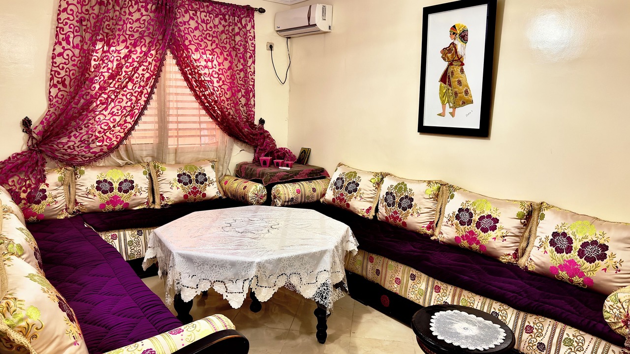 Photo of Livingroom in Diour Jdad
