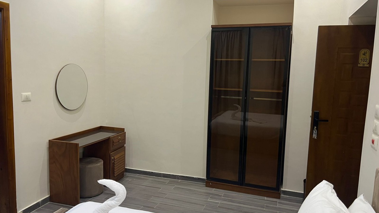 Photo of Bedroom in Kafrat al Jabal