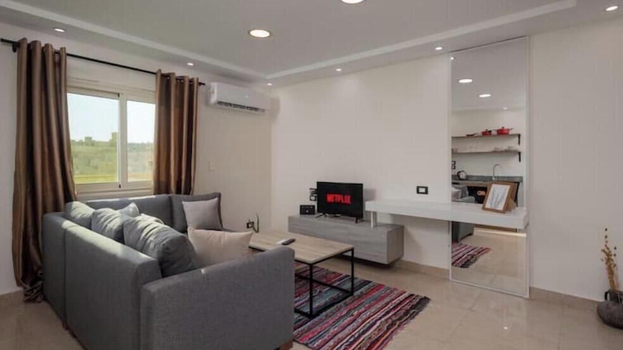 Photo of Livingroom in Pyramids Gardens