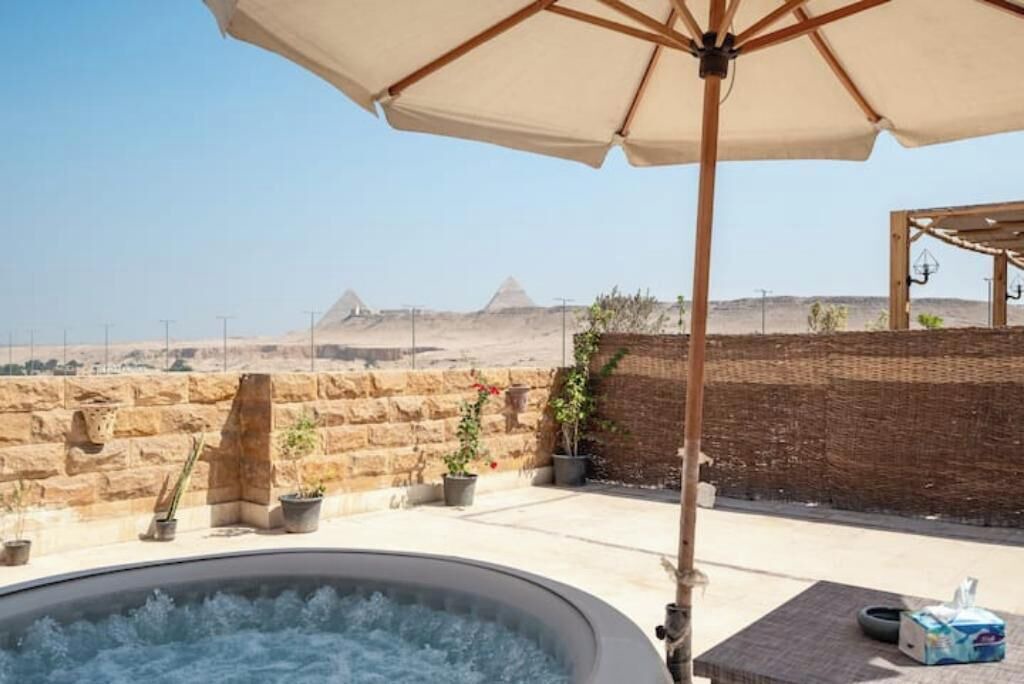 Photo of Patio Balcony in Pyramids Gardens
