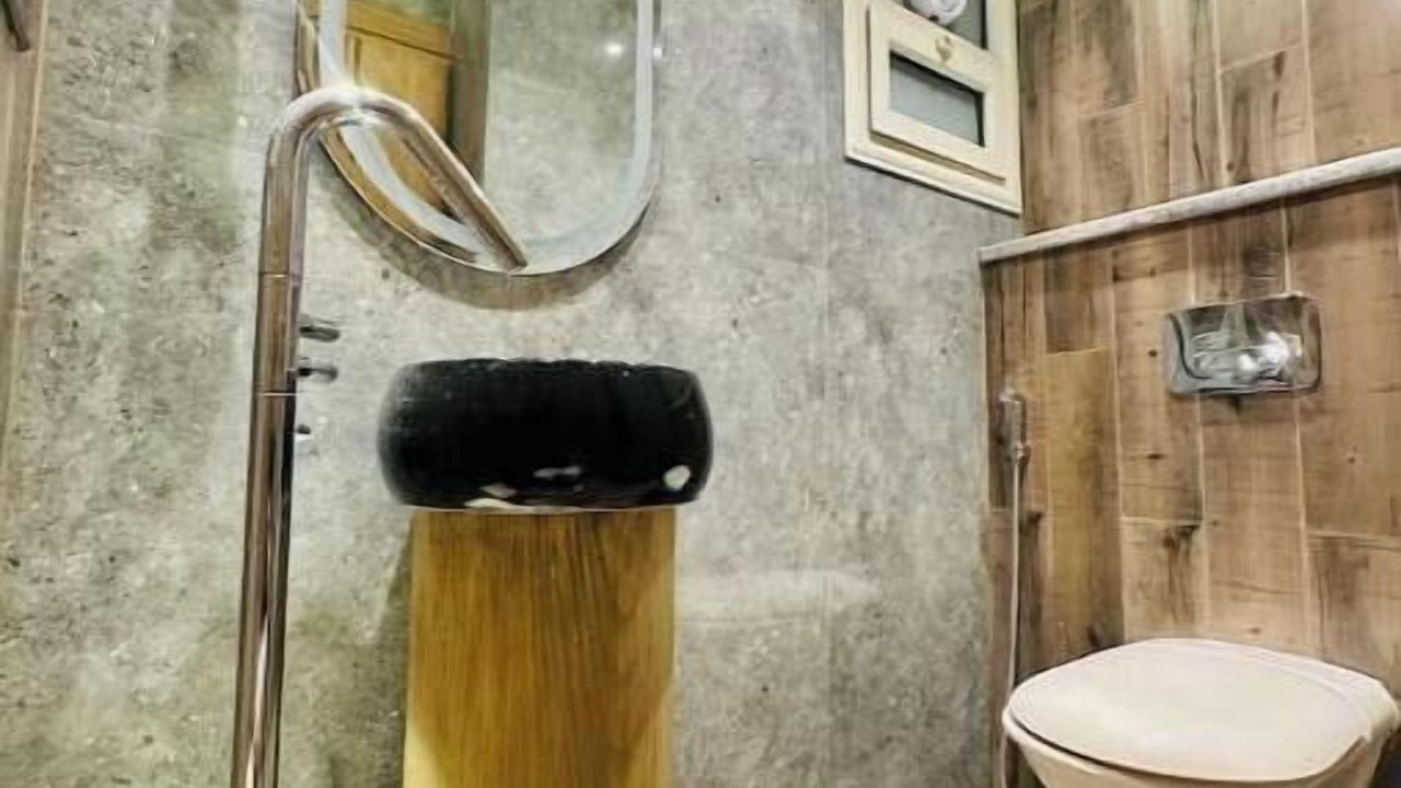 Photo of Bathroom in Al Duqqi