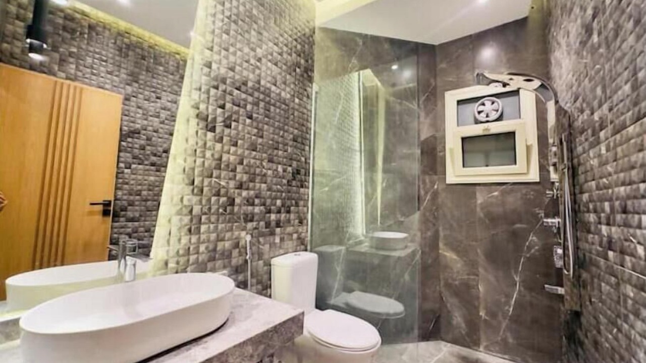 Photo of Bathroom in Al Duqqi