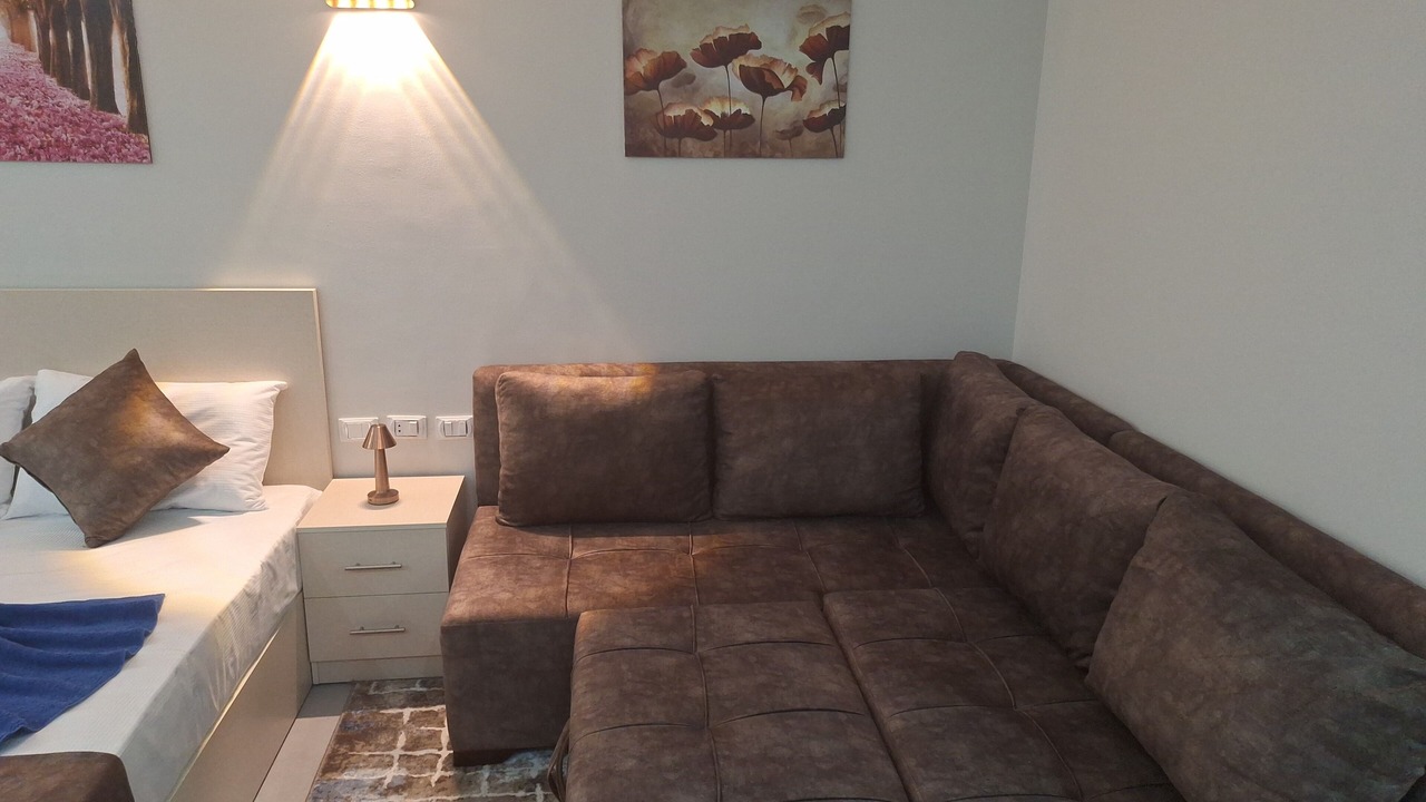 Photo of Bedroom in Corniche Road-Dahar