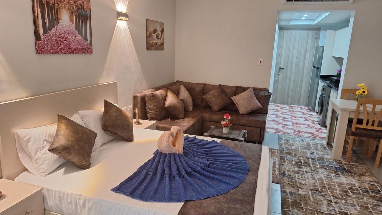 Photo of Bedroom in Corniche Road-Dahar