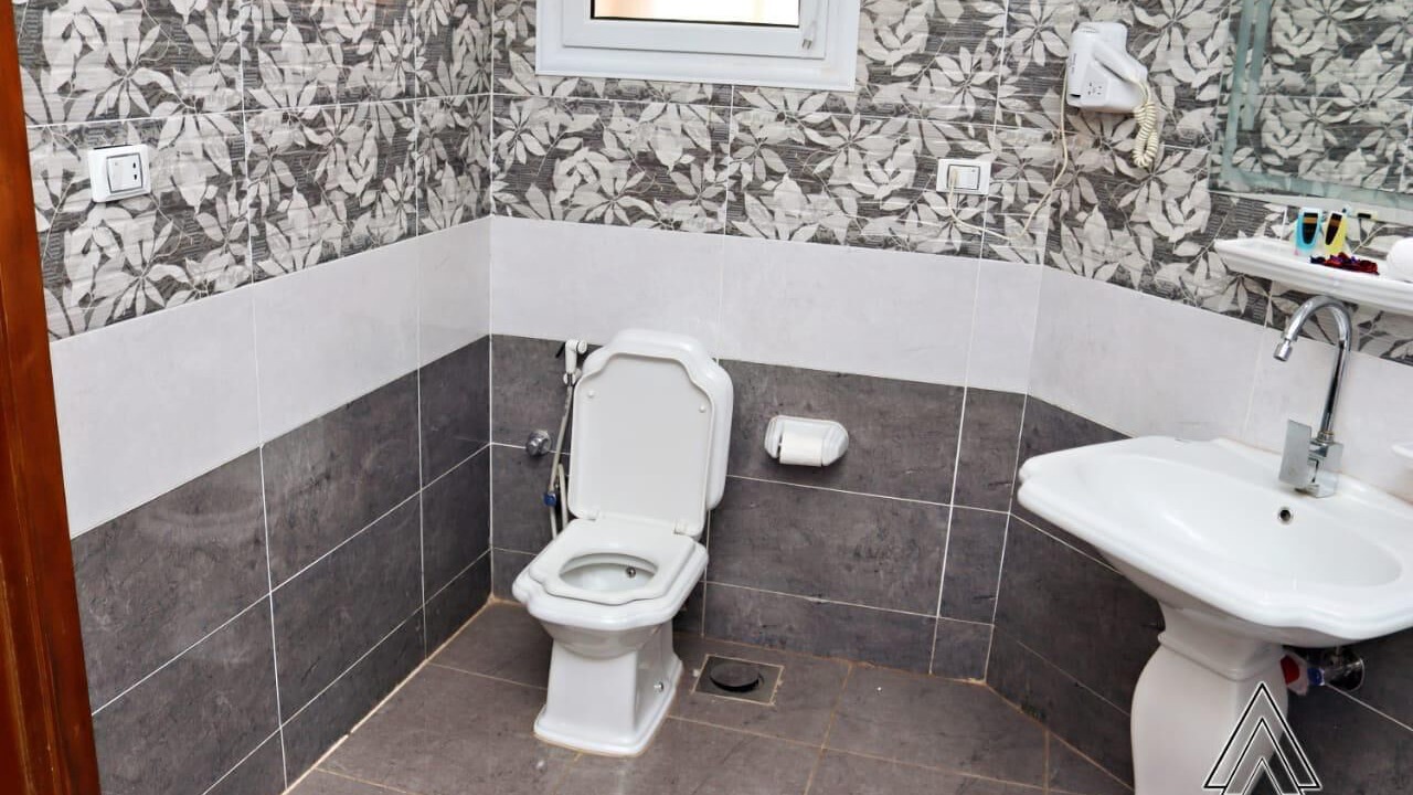 Photo of Bathroom in Kirdasah