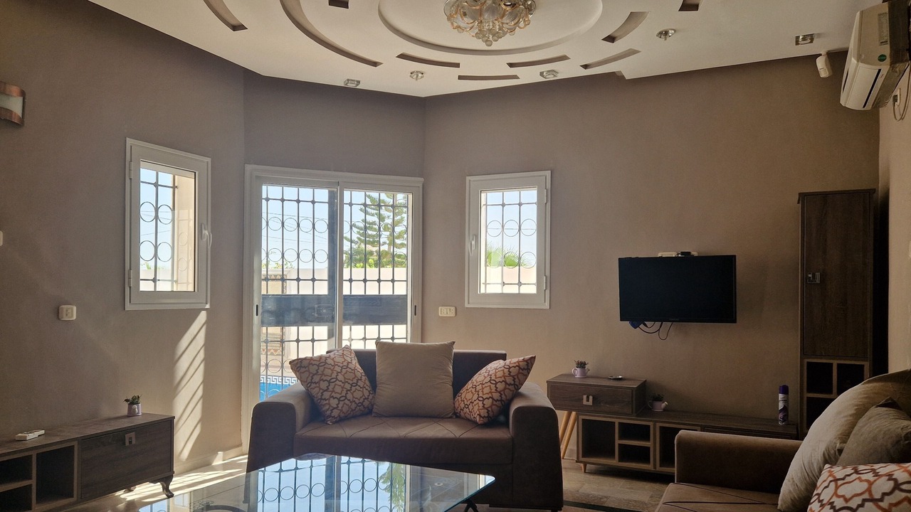 Photo of Livingroom in Aghir