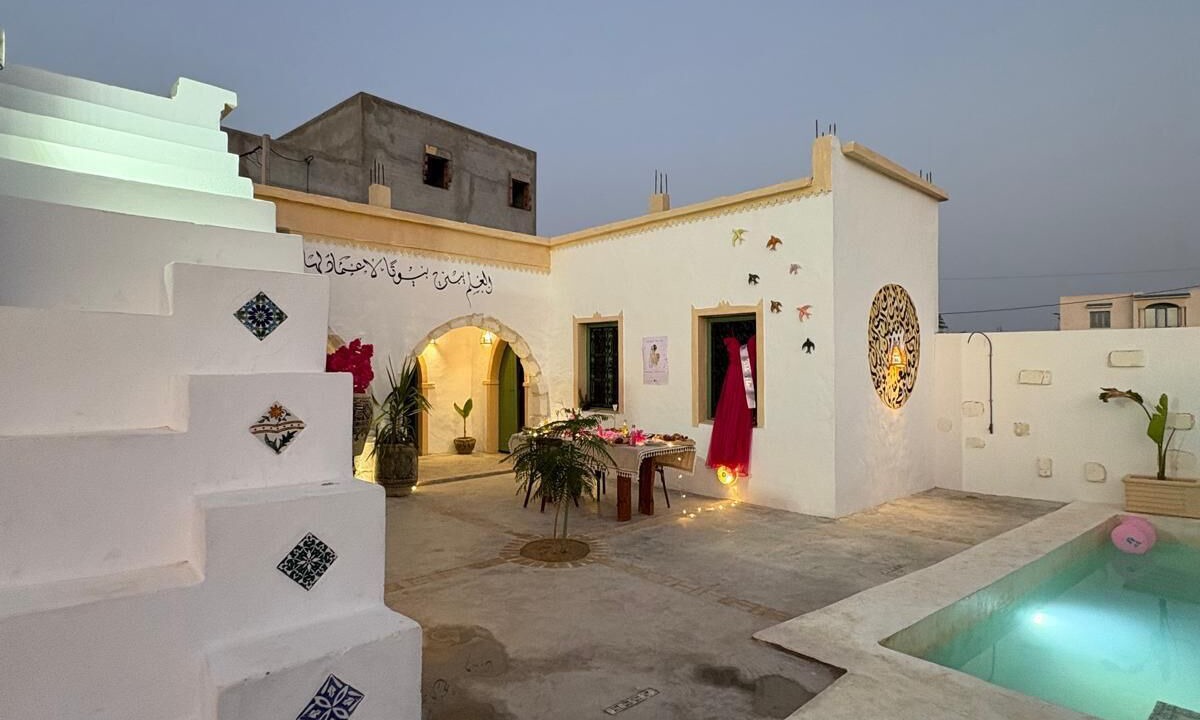 Photo of Outdoor in Erriadh