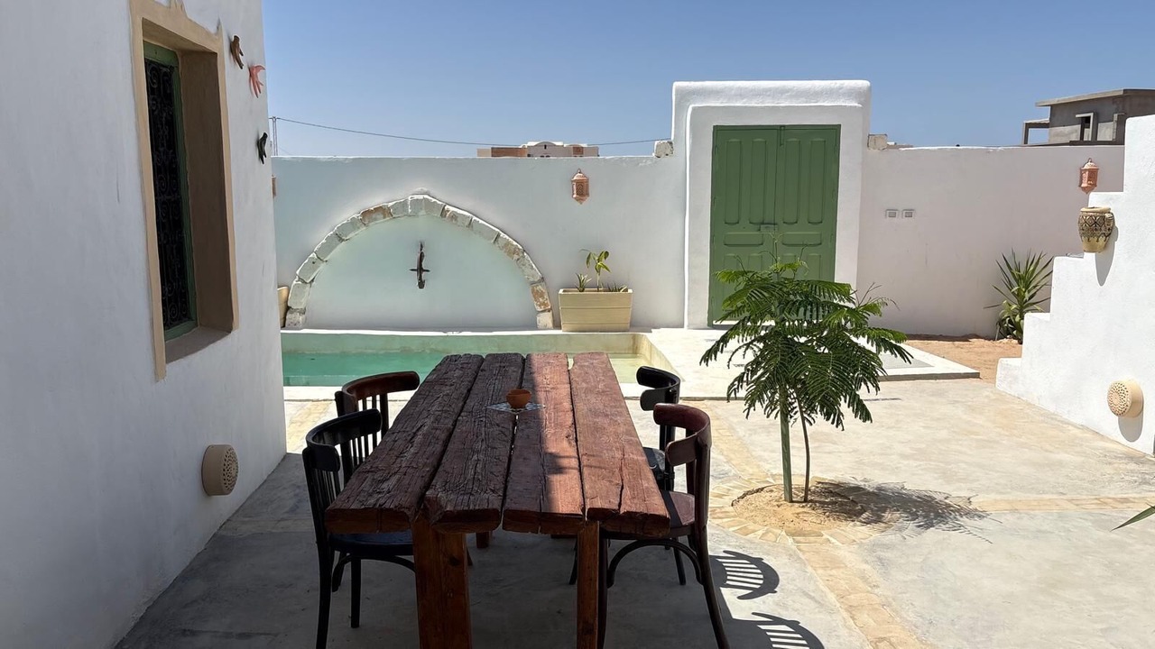 Photo of Outdoor in Erriadh