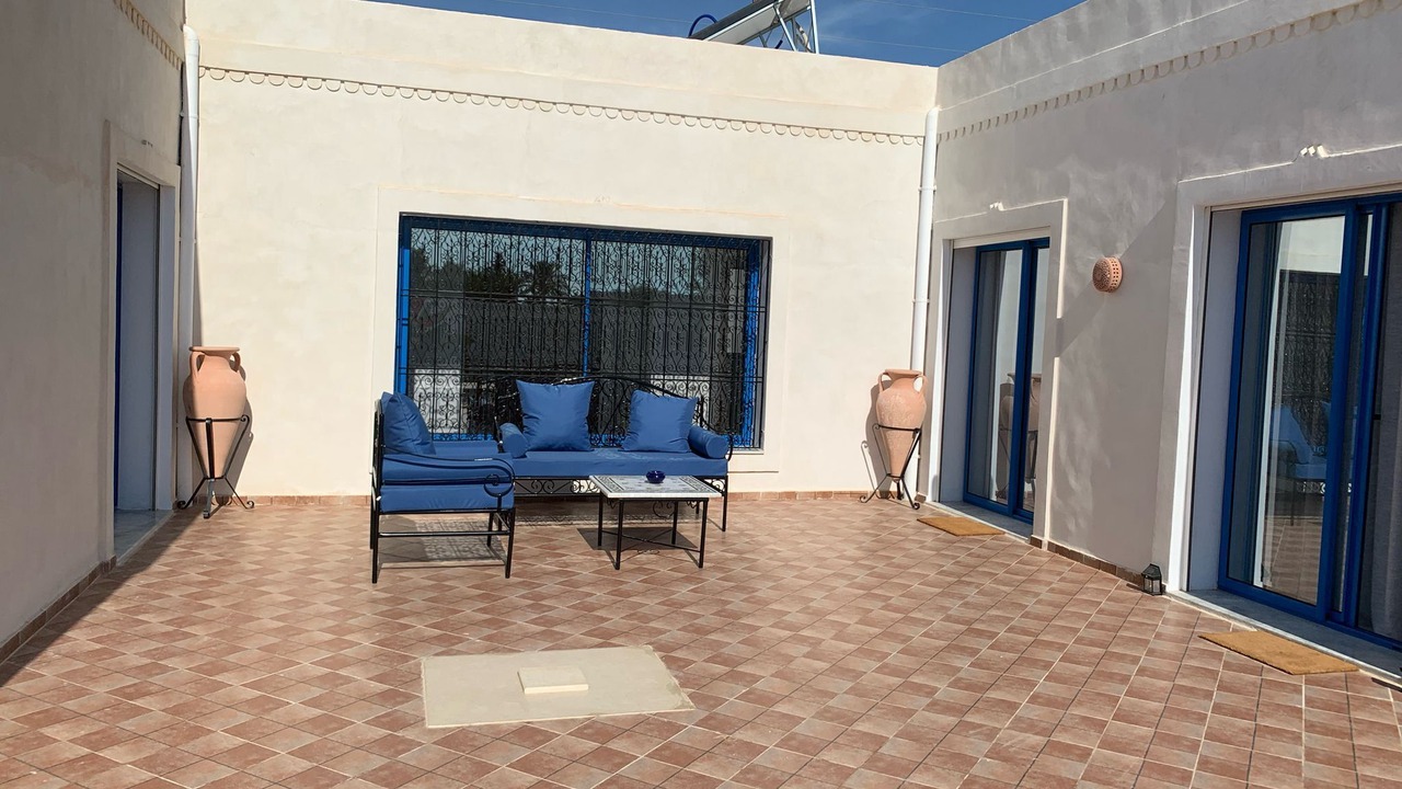 Photo of Patio Balcony in Ras Ettabia
