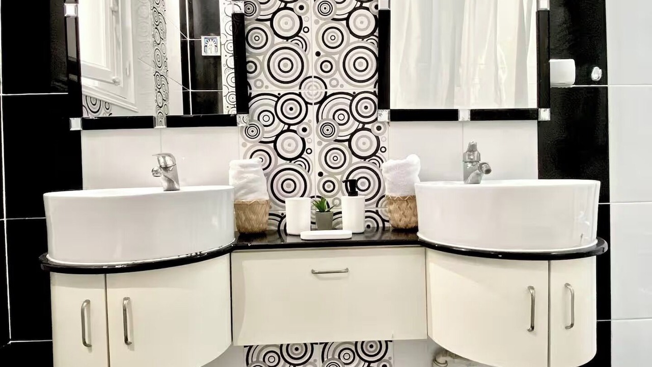 Photo of Bathroom in Carthage