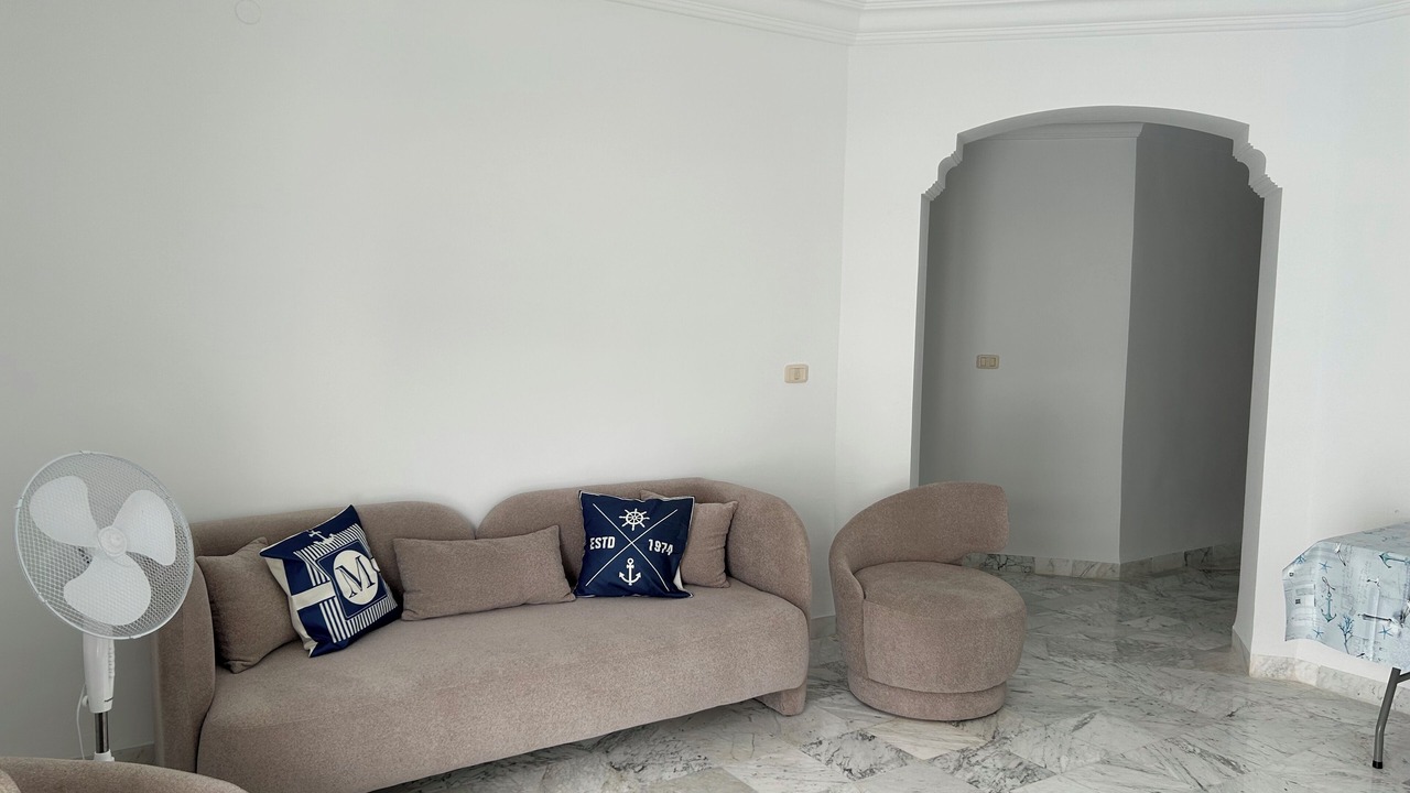Photo of Livingroom in Eastern Khezama