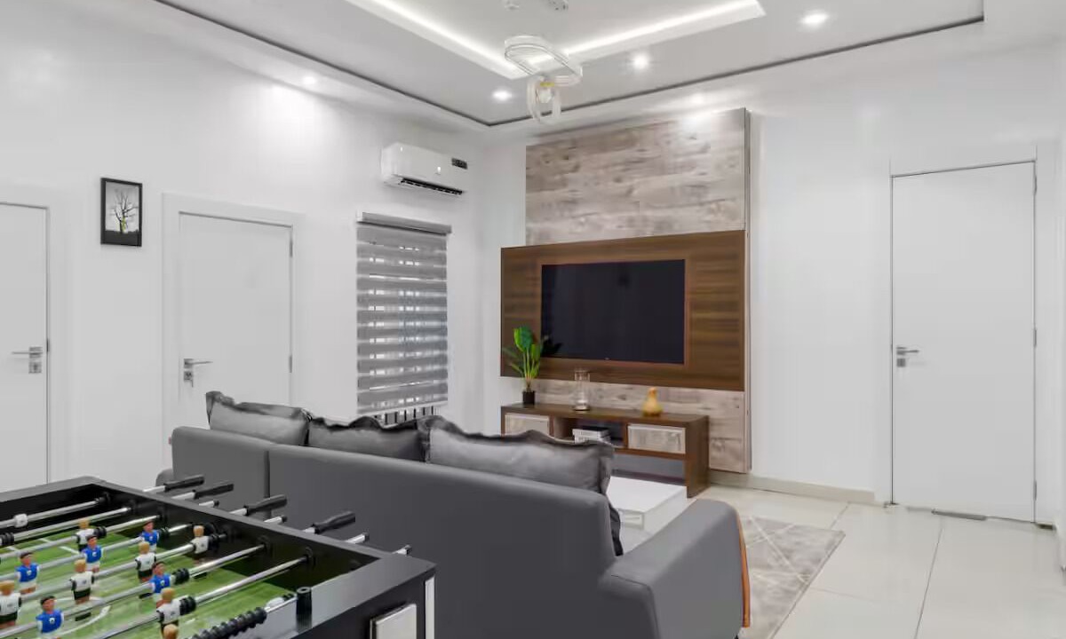 Photo of Bedroom in Opebi