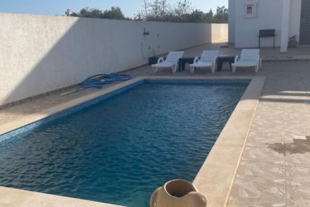 Photo of Outdoor in Erriadh