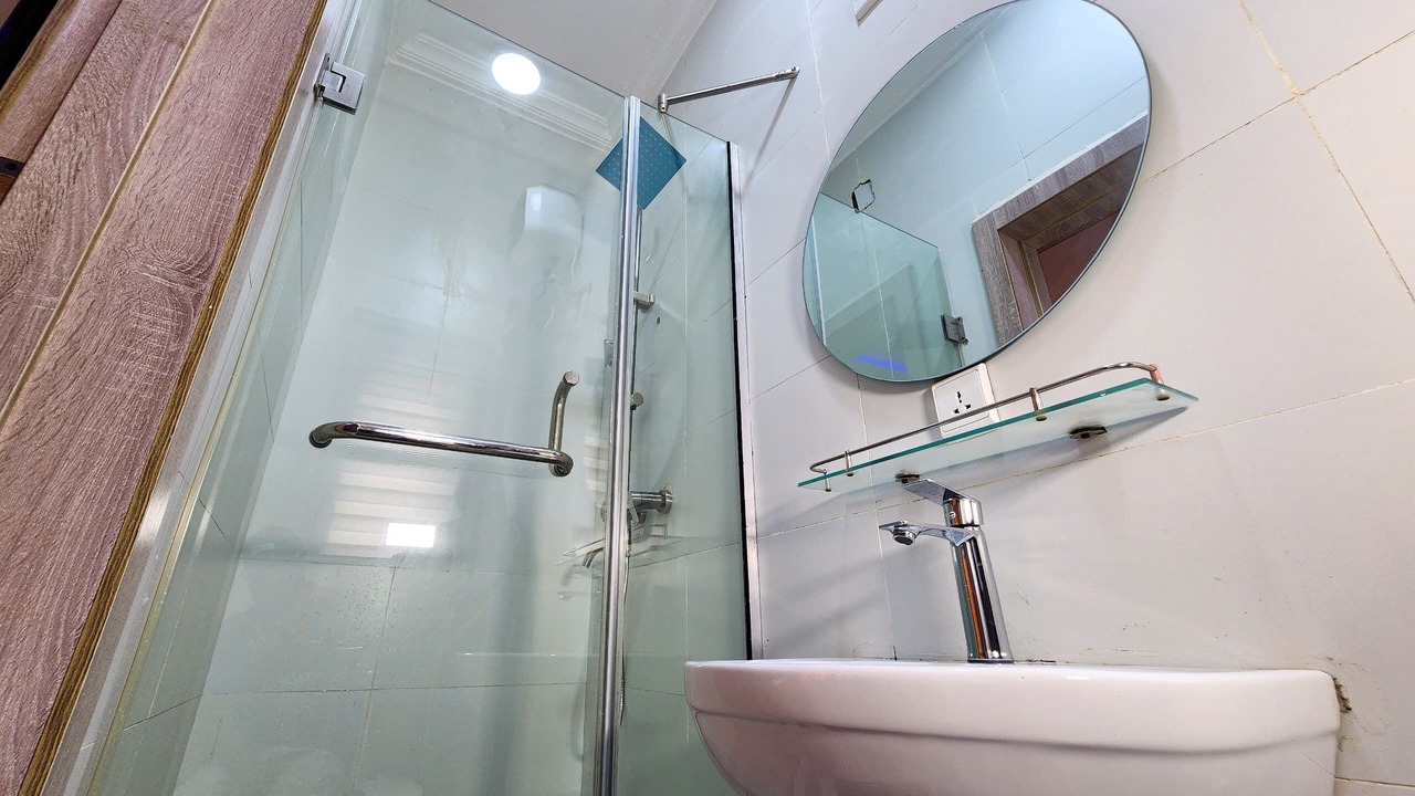 Photo of Bathroom in Ofin