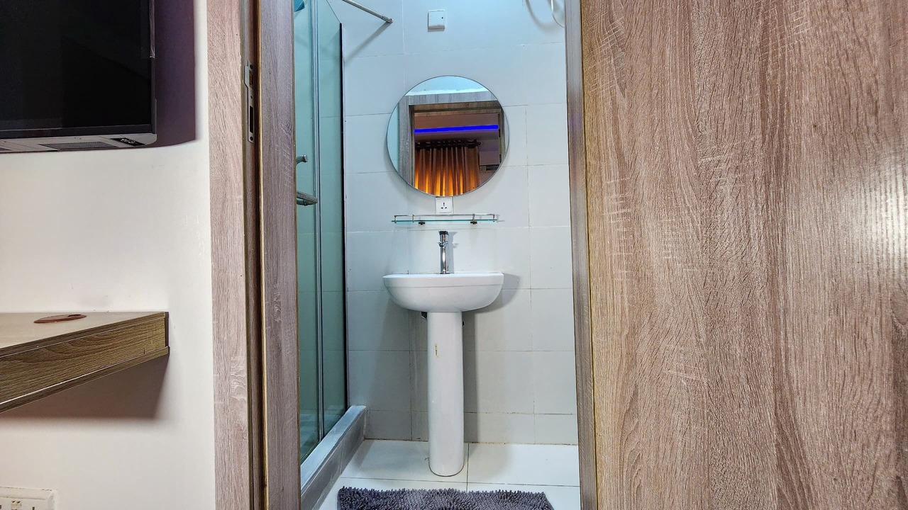 Photo of Bathroom in Ofin