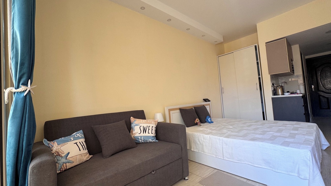 Photo of Bedroom in Corniche Road-Dahar