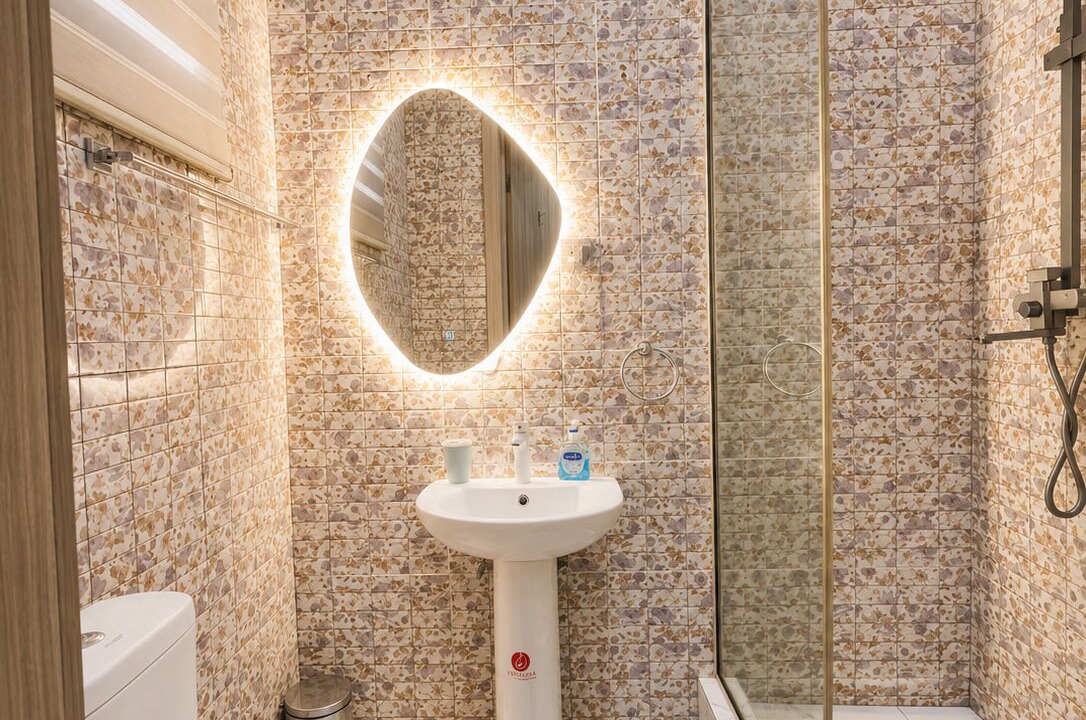 Photo of Bathroom in Ofin