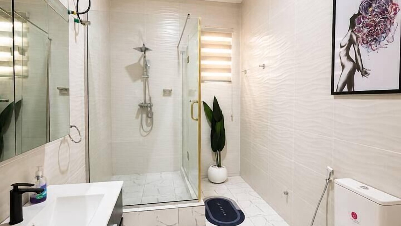 Photo of Bathroom in Ofin