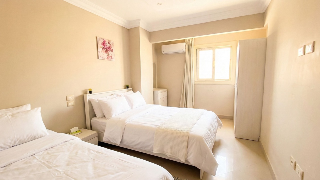 Photo of Bedroom in Pyramids Gardens