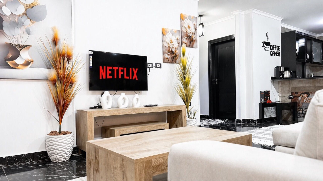 Photo of Livingroom in Pyramids Gardens