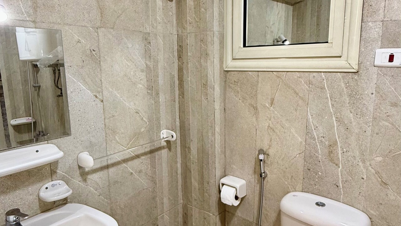 Photo of Bathroom in Agouza