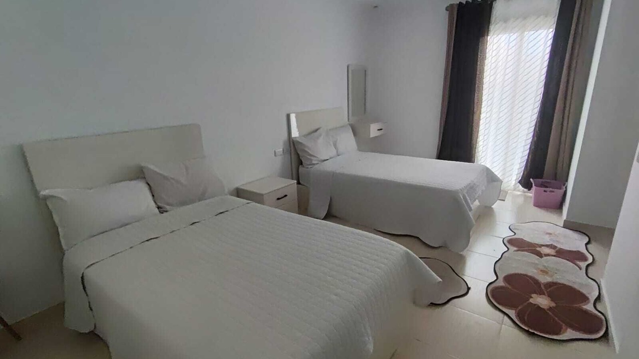 Photo of Bedroom in Corniche Road-Dahar