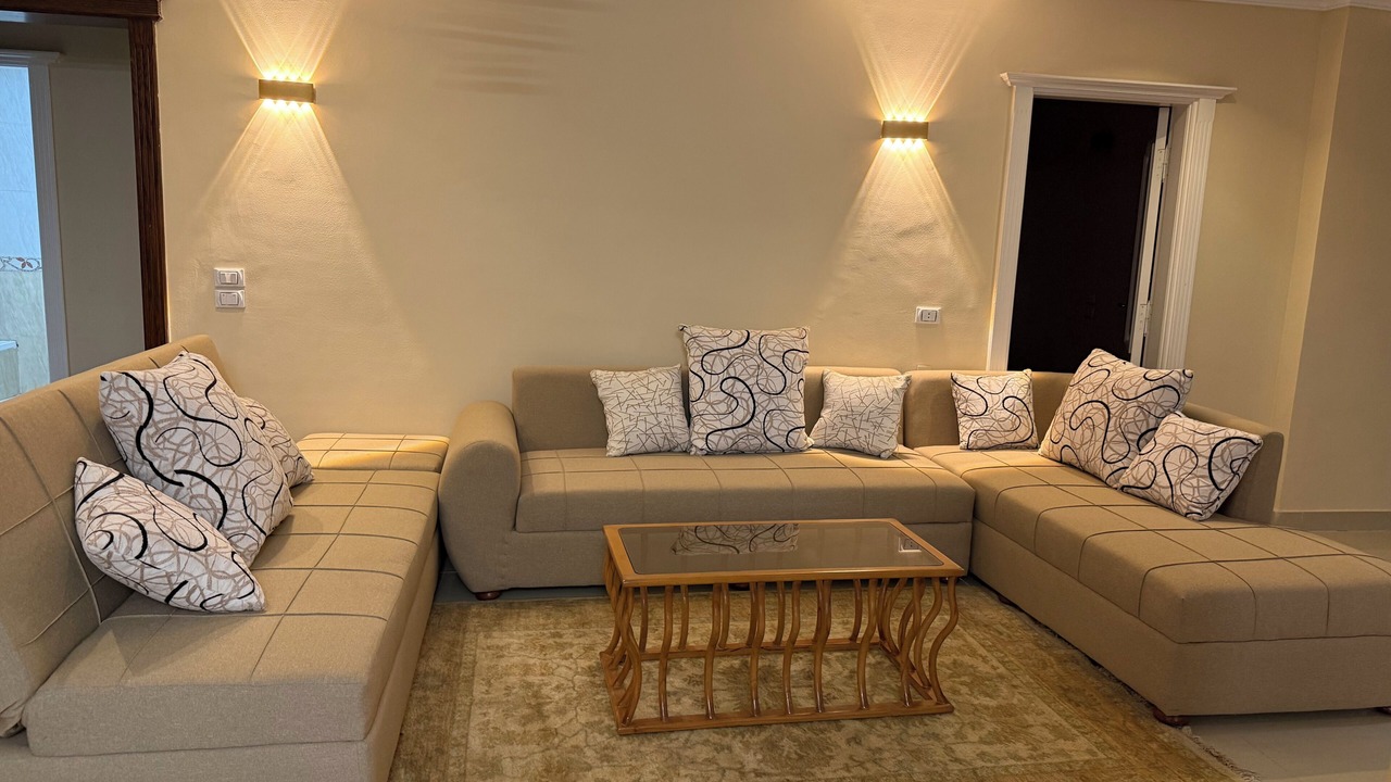 Photo of Livingroom in Al Duqqi