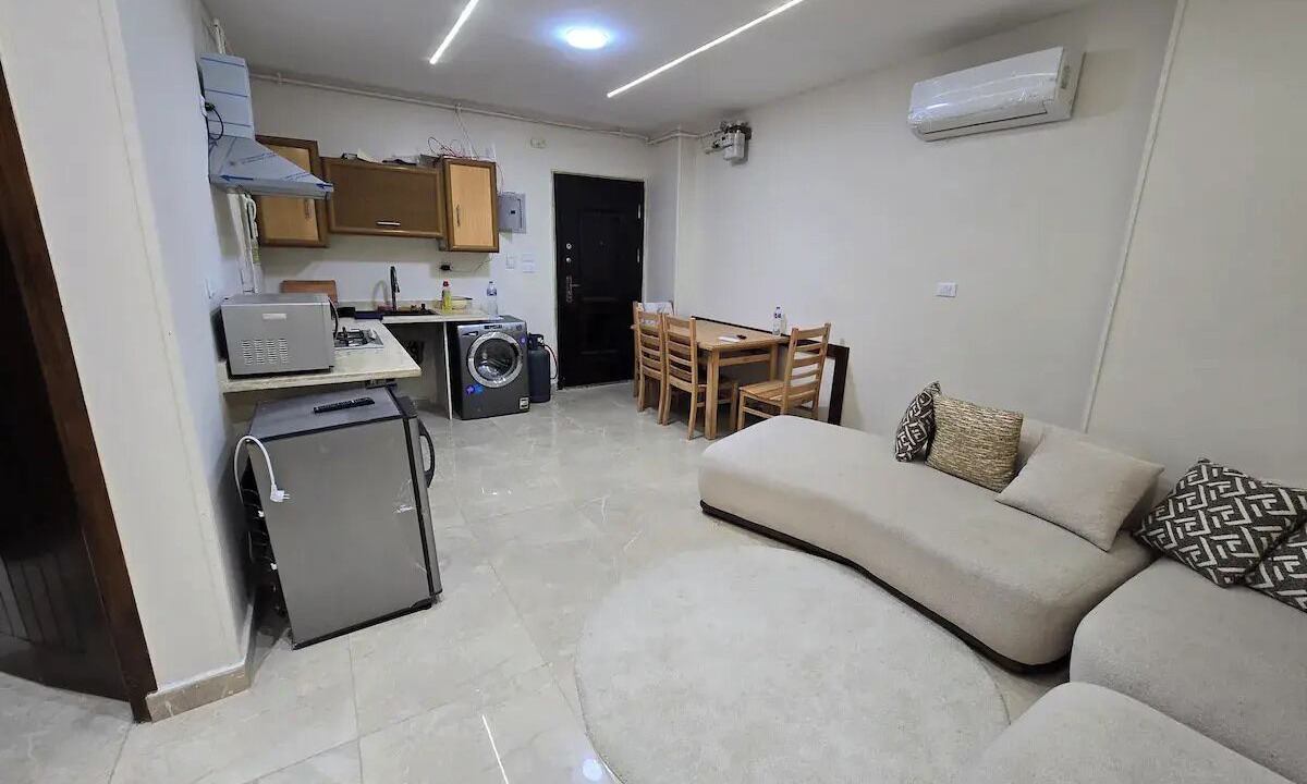 Photo of Livingroom in Pyramids Gardens