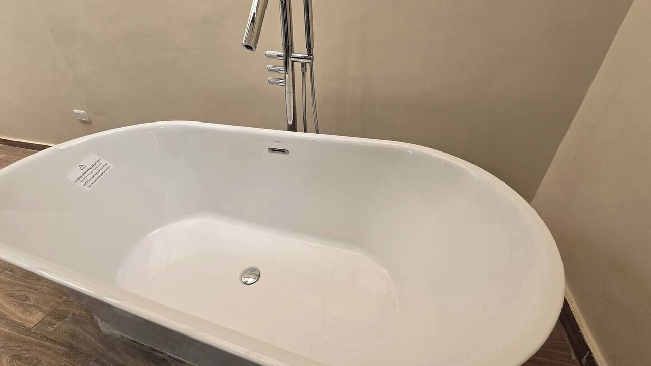 Photo of Bathroom in Pyramids Gardens