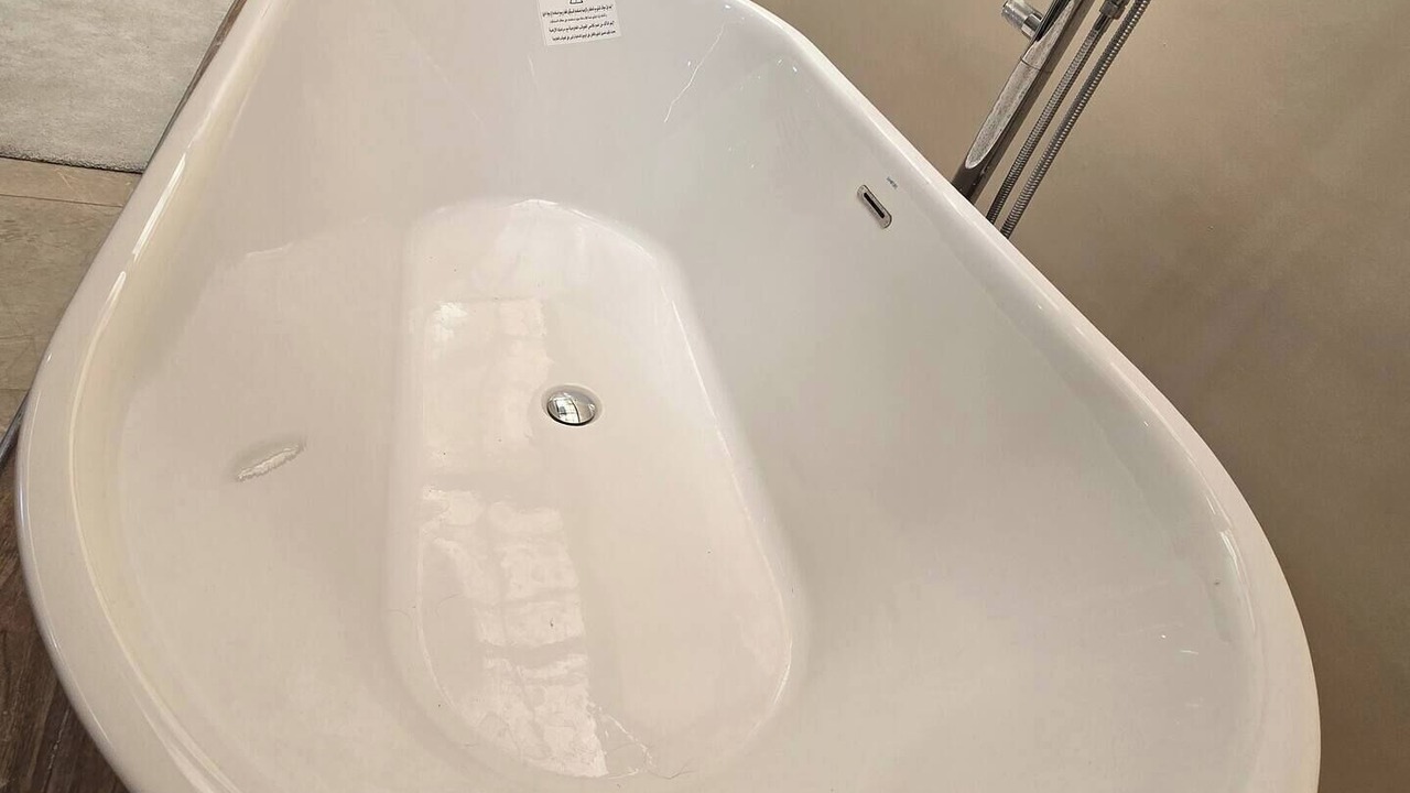 Photo of Bathroom in Pyramids Gardens