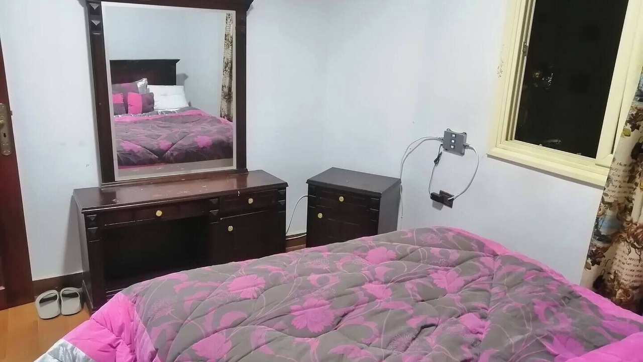 Photo of Bedroom in Pyramids Gardens