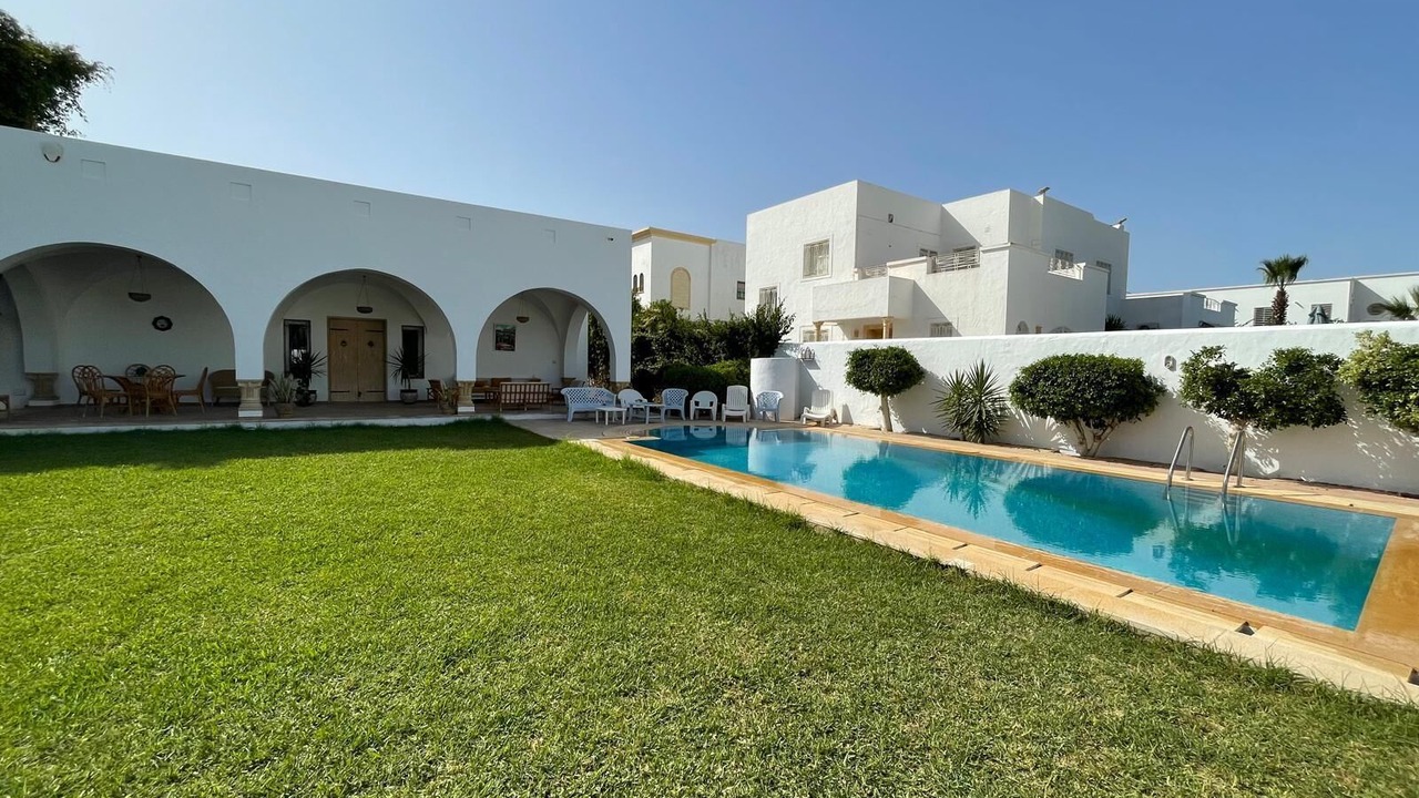 Photo of Outdoor in Yasmine