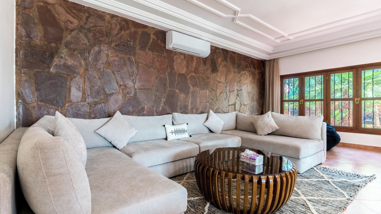 Photo of Livingroom in District of Sidi Youssef Ben Ali