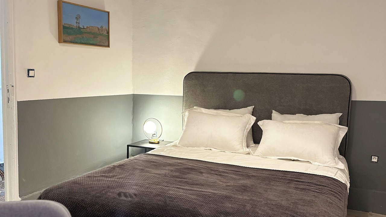 Photo of Bedroom in Bab Bhar