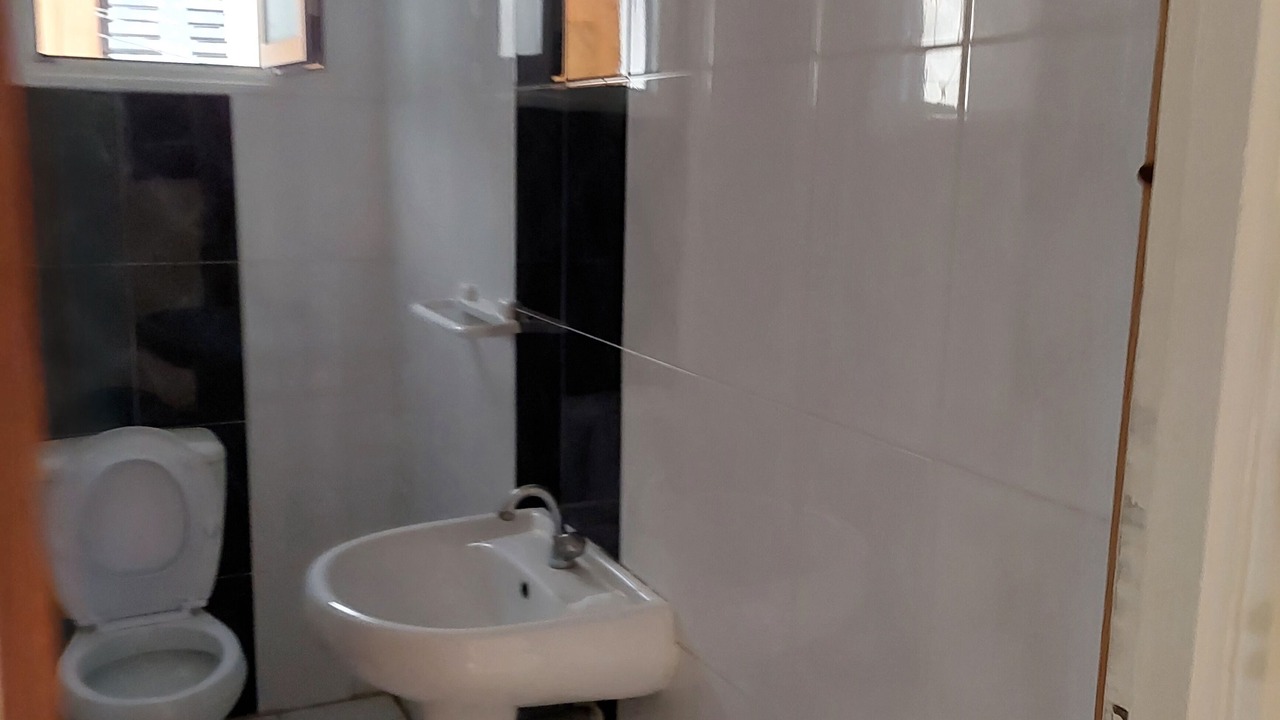 Photo of Bathroom in Sqanes
