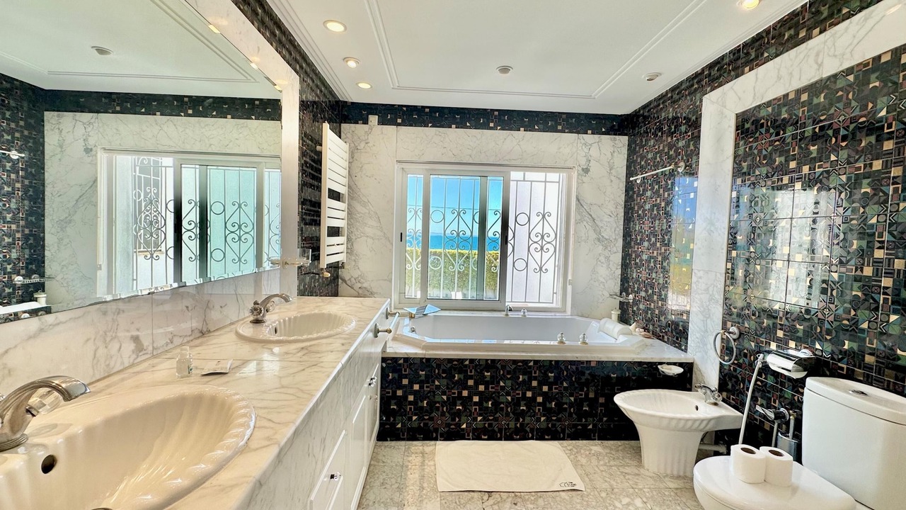 Photo of Bathroom in Amilcar