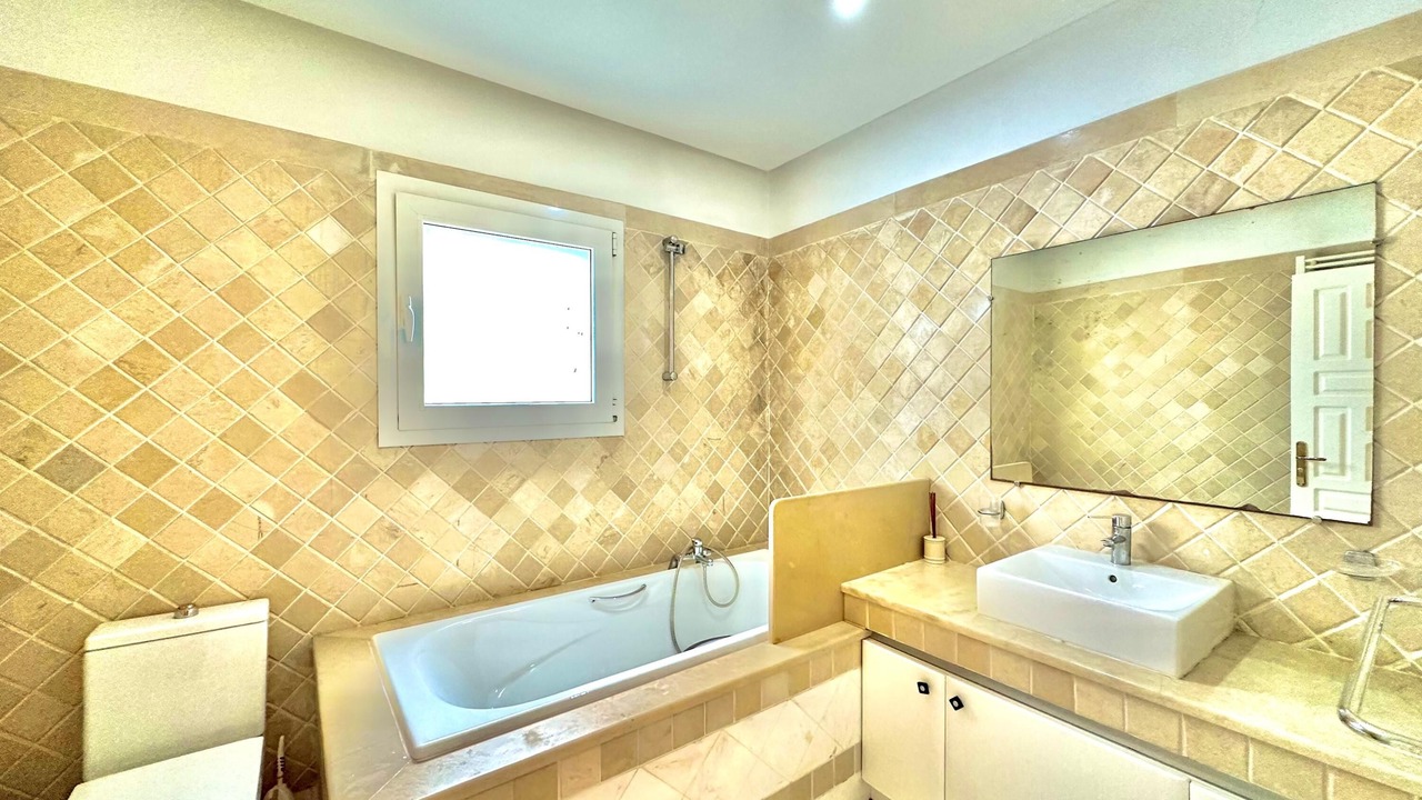 Photo of Bathroom in Amilcar