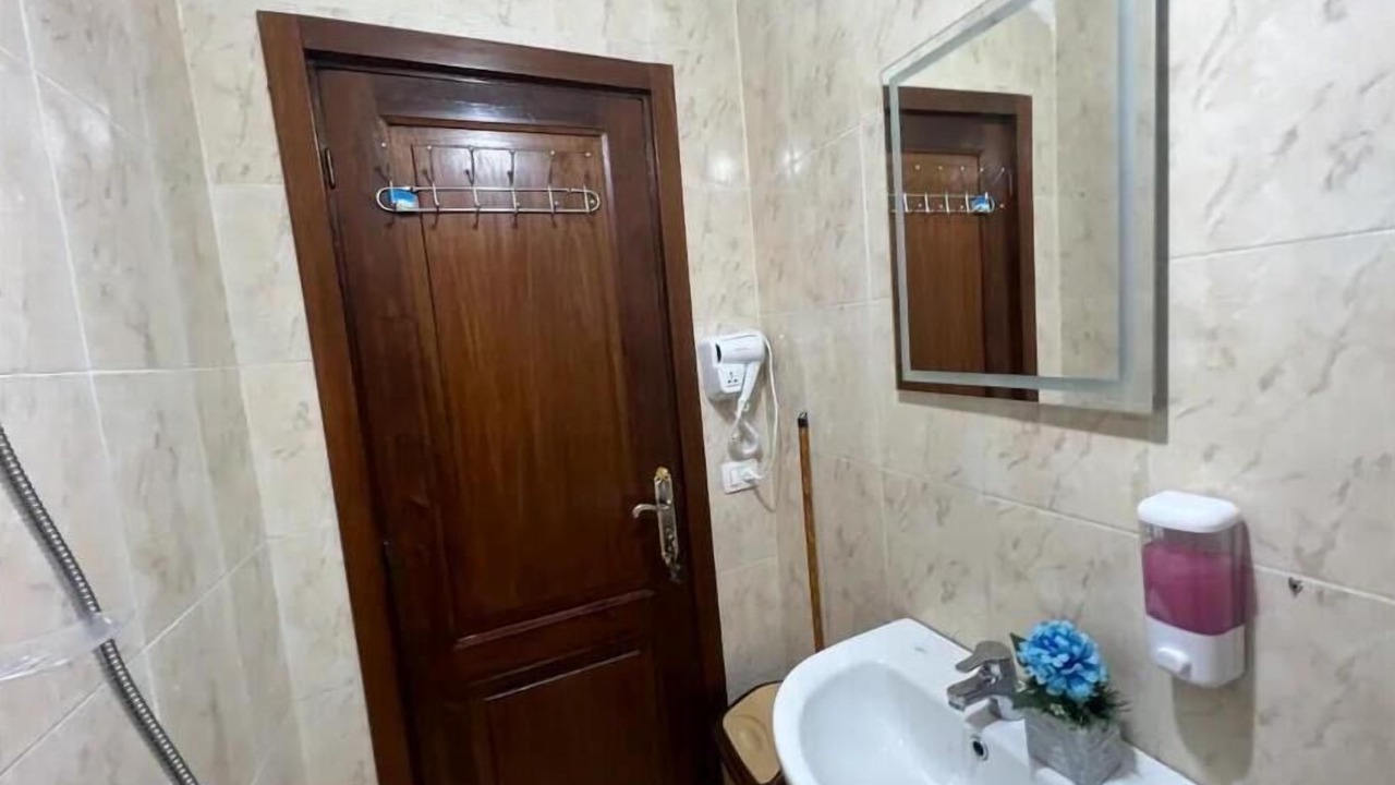 Photo of Bathroom in As-Sayidah Zaynab