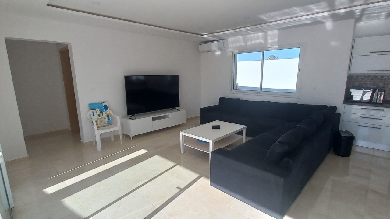 Photo of Livingroom in Aghir