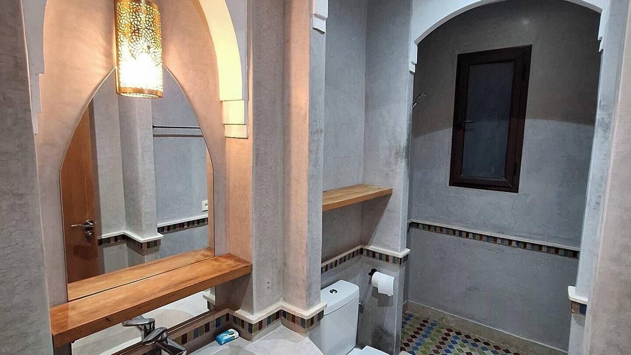 Photo of Bathroom in Annakhil