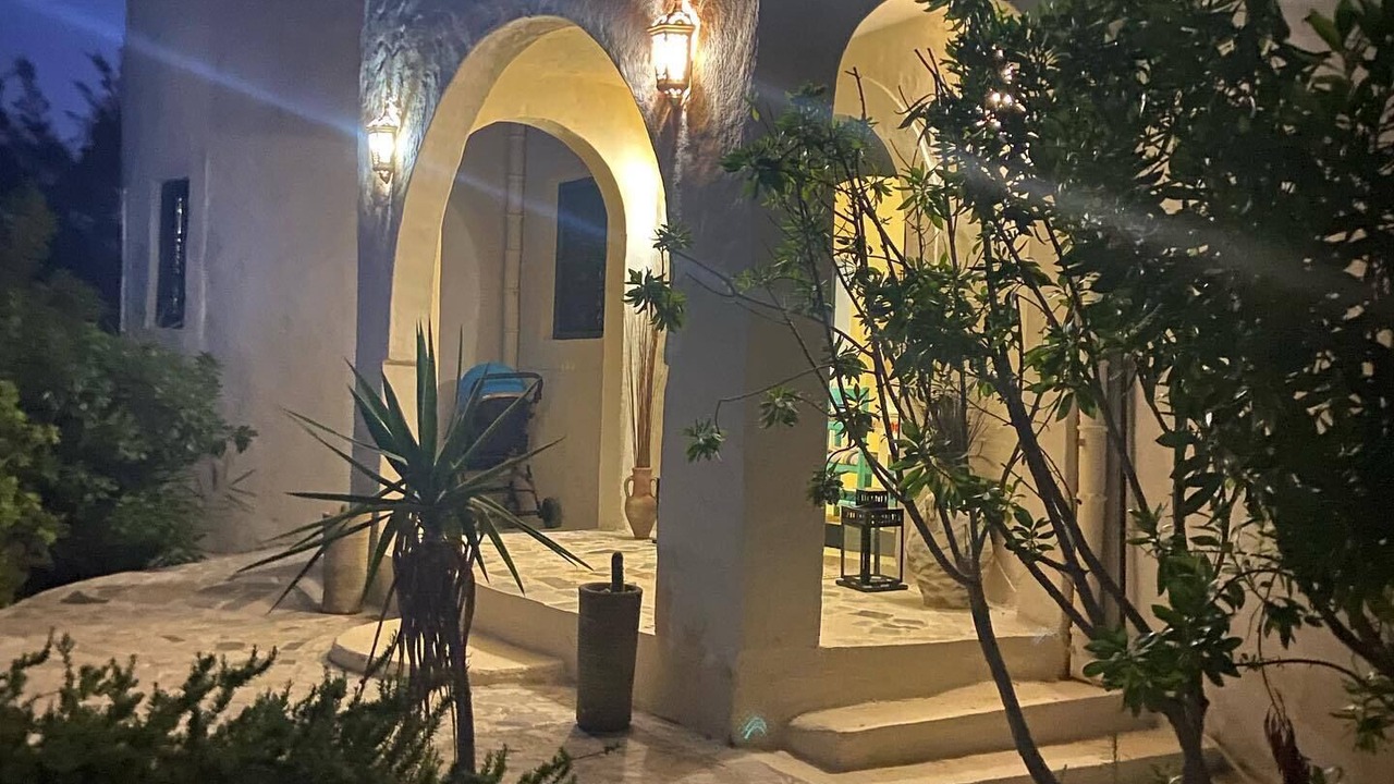 Photo of Outdoor in Erriadh