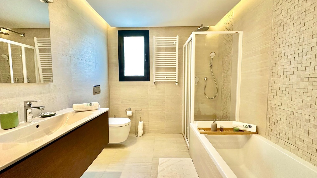 Photo of Bathroom in Jardins De Carthage