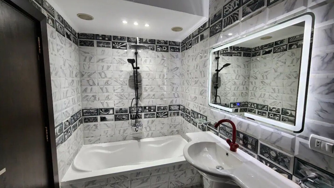 Photo of Bathroom in Al-Basatin