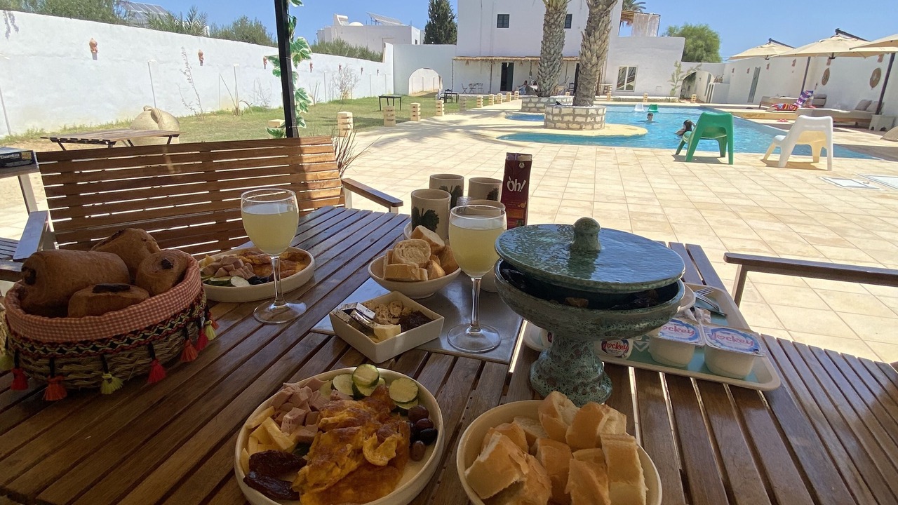 Photo of Outdoor in Erriadh